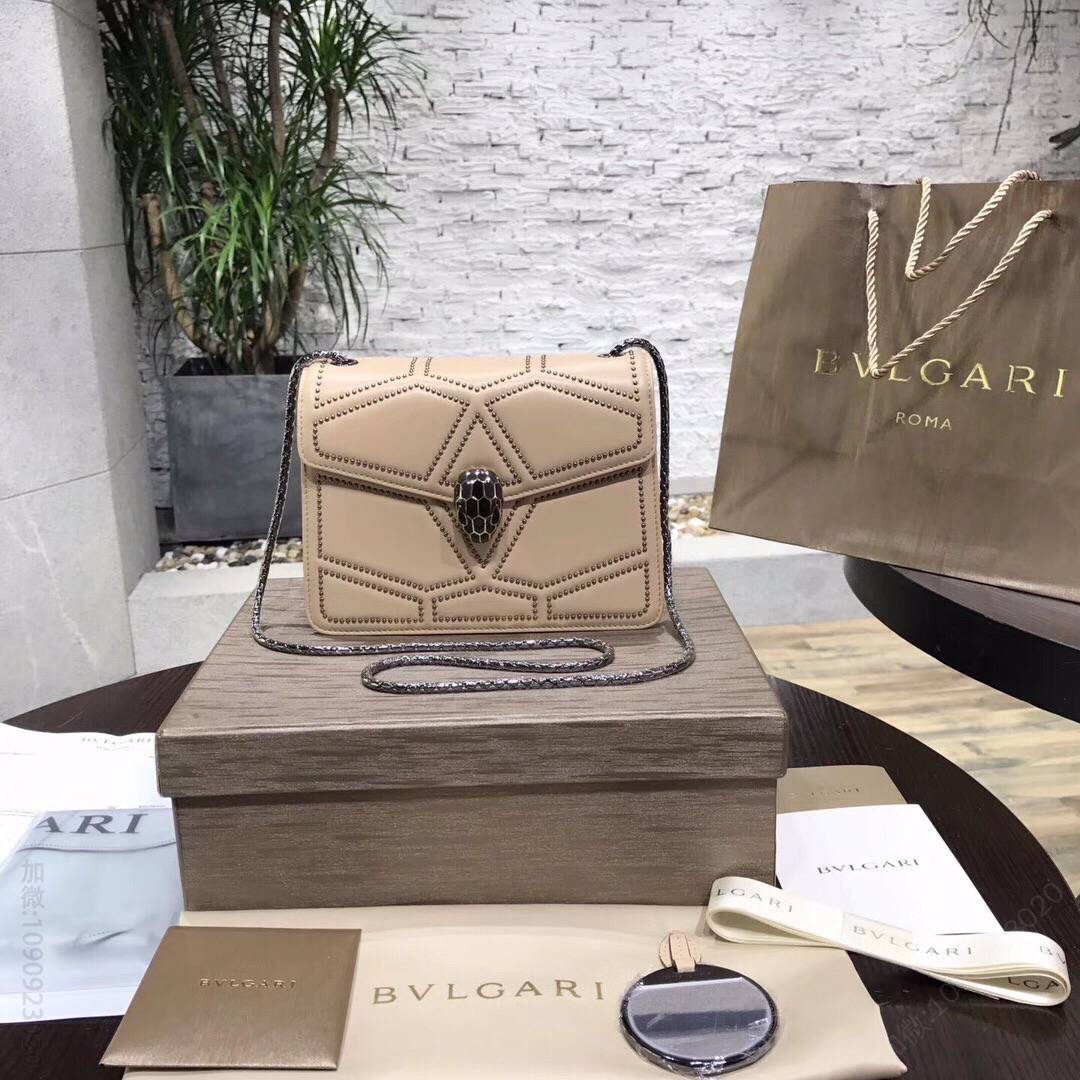 BVLGARI宝格丽Serpenti Forever系列衍缝饰钉网格图案翻盖包234808