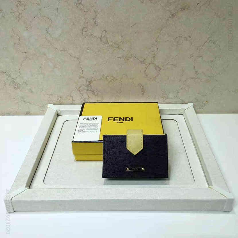 顶级原单 芬迪FENDI 0301 掌纹牛皮 金属LOGO 拼色卡片夹