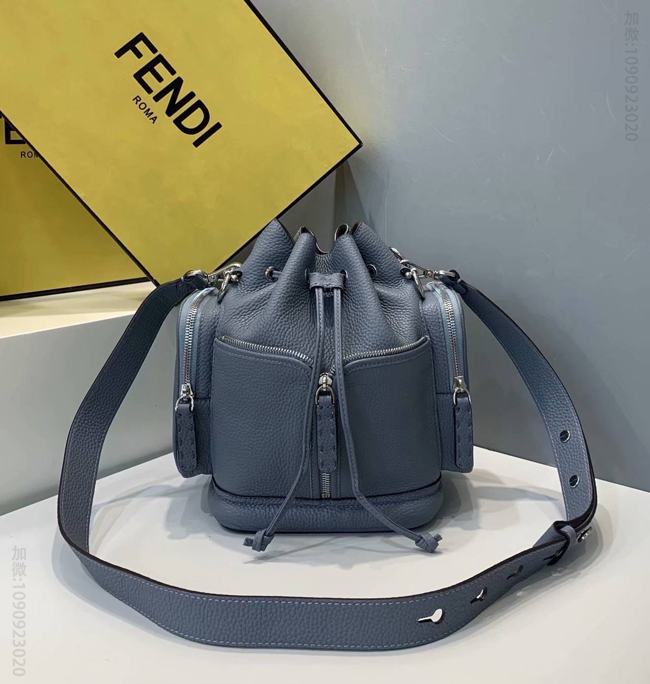 精仿芬迪单肩女包 精品芬迪单肩女包 FENDI芬迪荔枝纹可拆卸肩带斜挎手提包029AD 