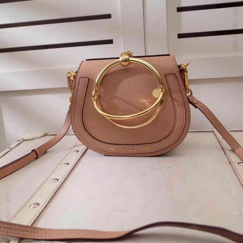 明星同款 chloe Nile光滑小牛皮拼接麂皮小牛皮小号手镯式提手手袋3S1301