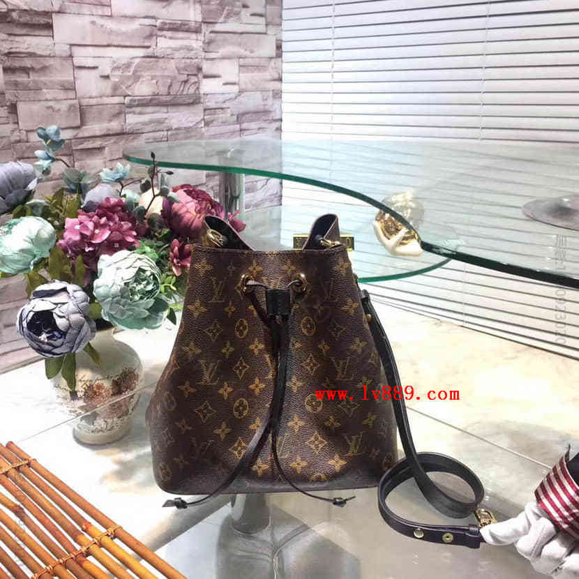 春季系列 LV M44020 路易威登 Neonoe手袋 老花Monogra...