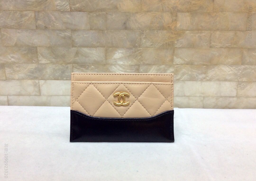 Chanel/香奈儿 流浪包系列胎牛皮拼色卡包钱夹 A84386