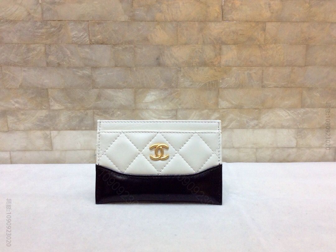Chanel/香奈儿 流浪包系列胎牛皮拼色卡包钱夹 A84386