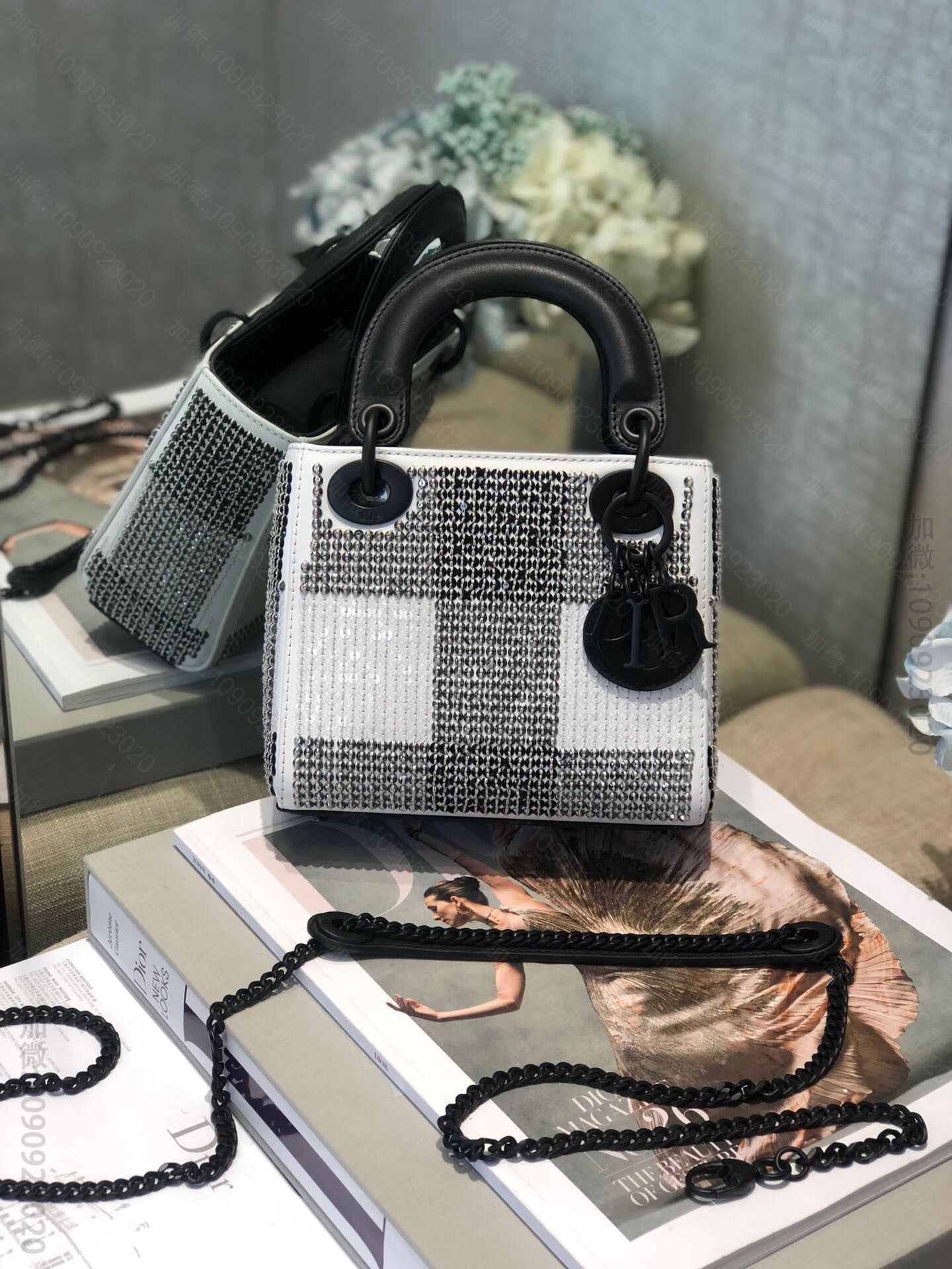 Dior/迪奥 黑白格# mini 珠绣戴妃包