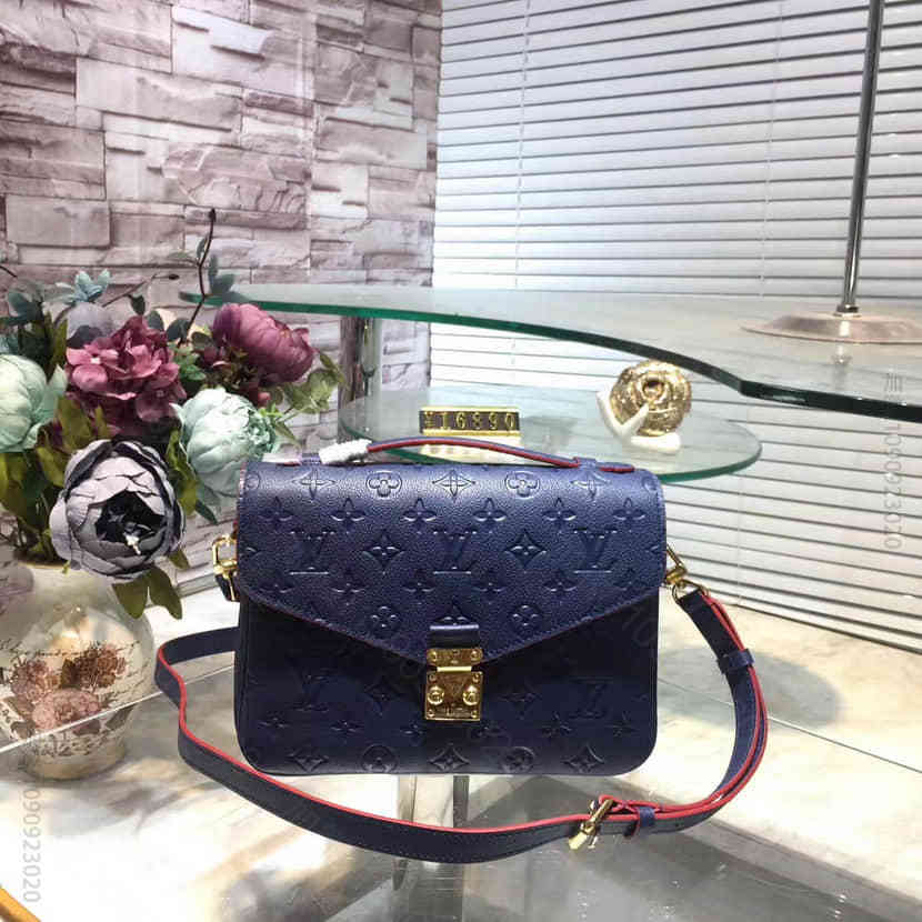 LV Pochette Metis手袋 Monogram Empreinte...