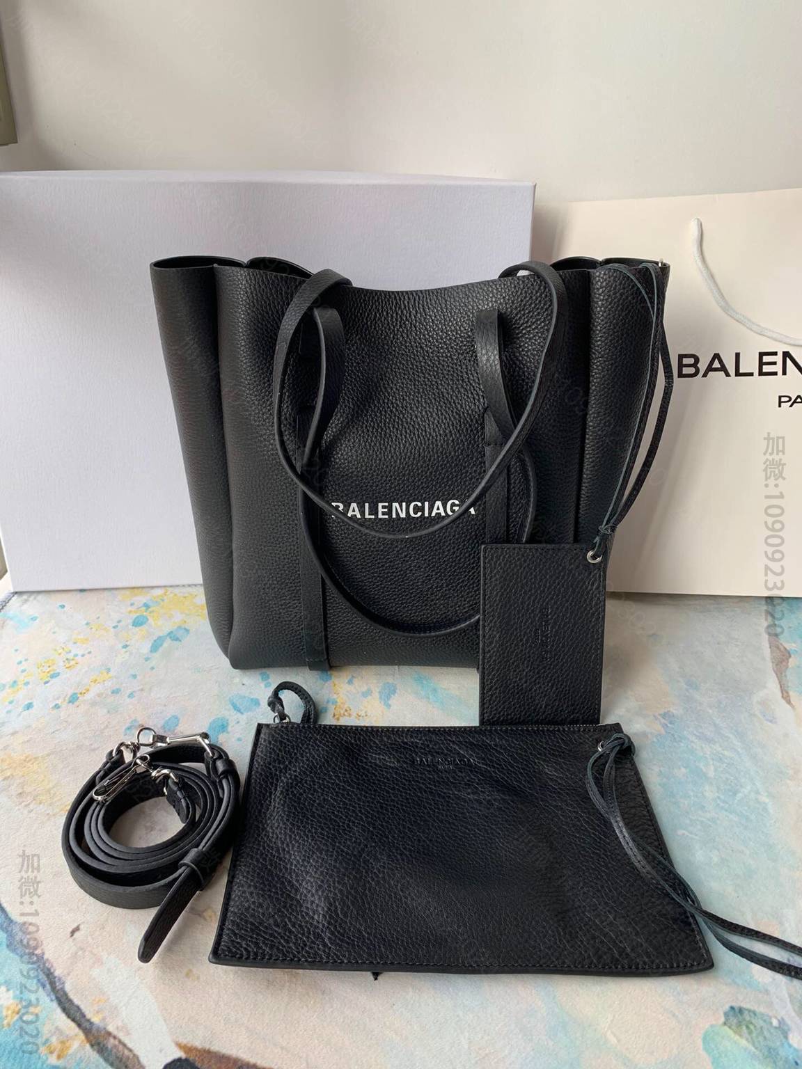 Balenciaga巴黎世家里外进口牛皮Everyday系列购物袋201