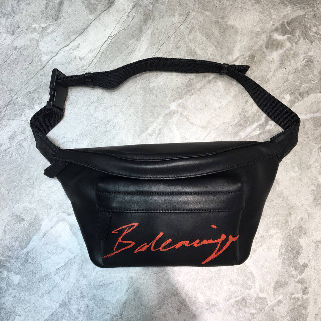 Balenciaga巴黎世家进口小牛皮斜挎胸包腰包180407