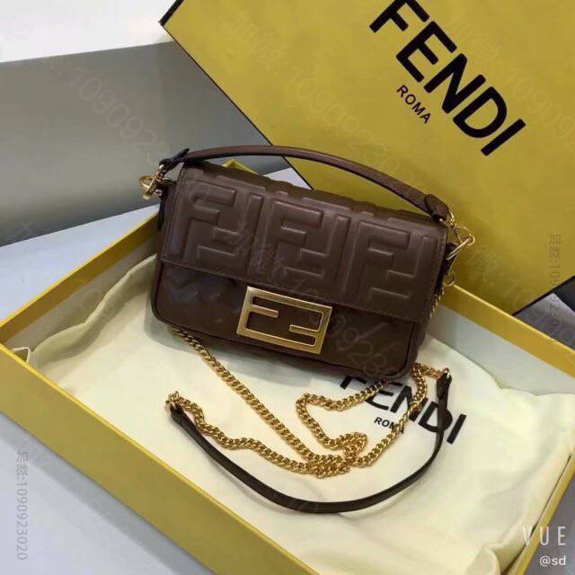 FENDI芬迪羊皮压印全身 F设计棕翻盖斜挎手提包0135S