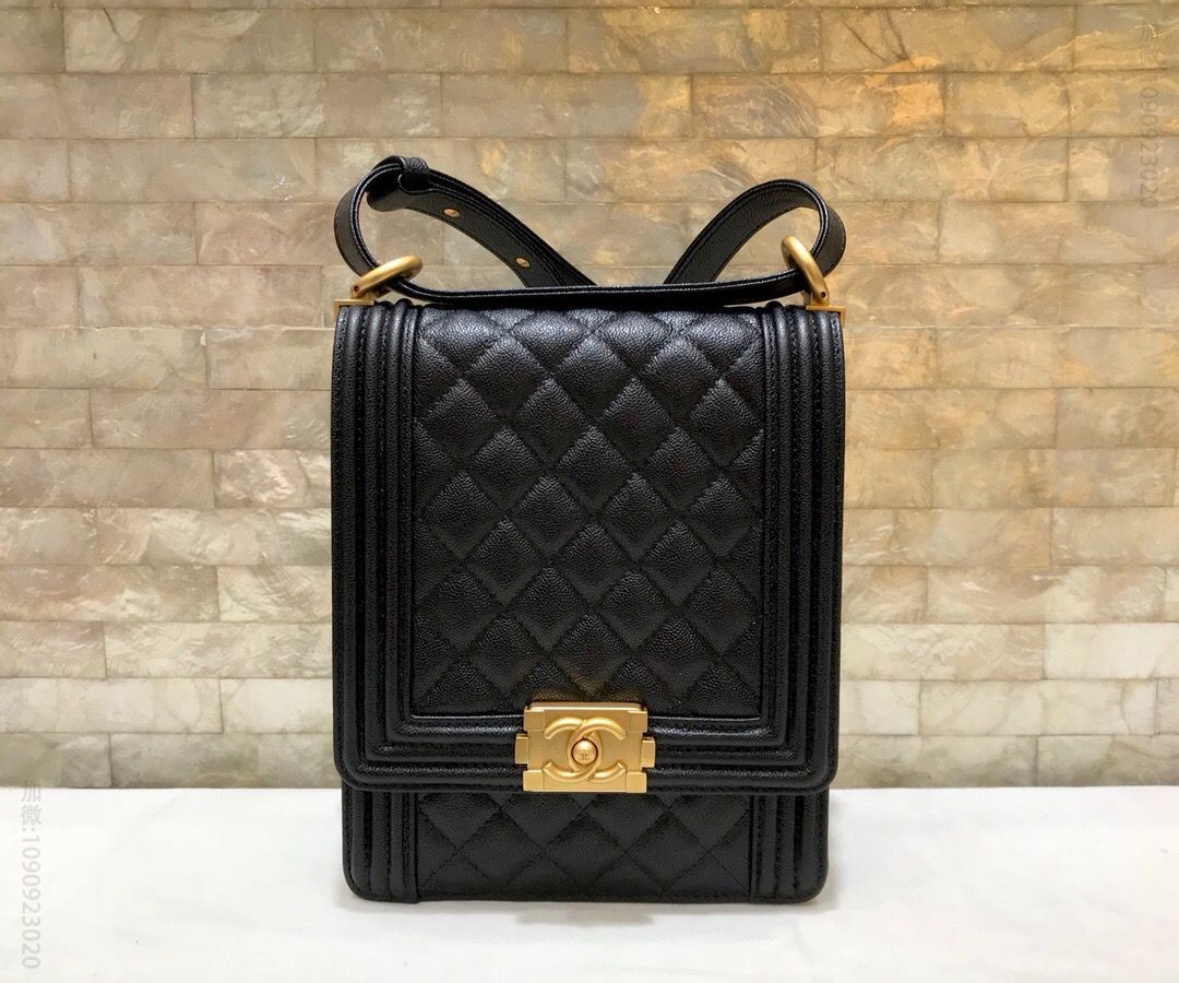Chanel/香奈儿 Boy Handbag细球纹竖款菱格复古方扣锁斜跨包 AS0130