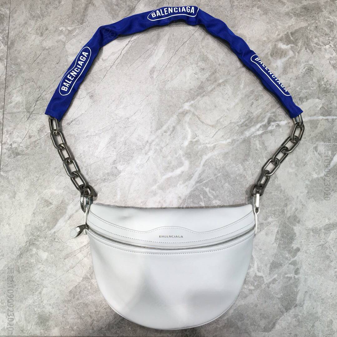 Balenciaga巴黎世家半月型腰包180602