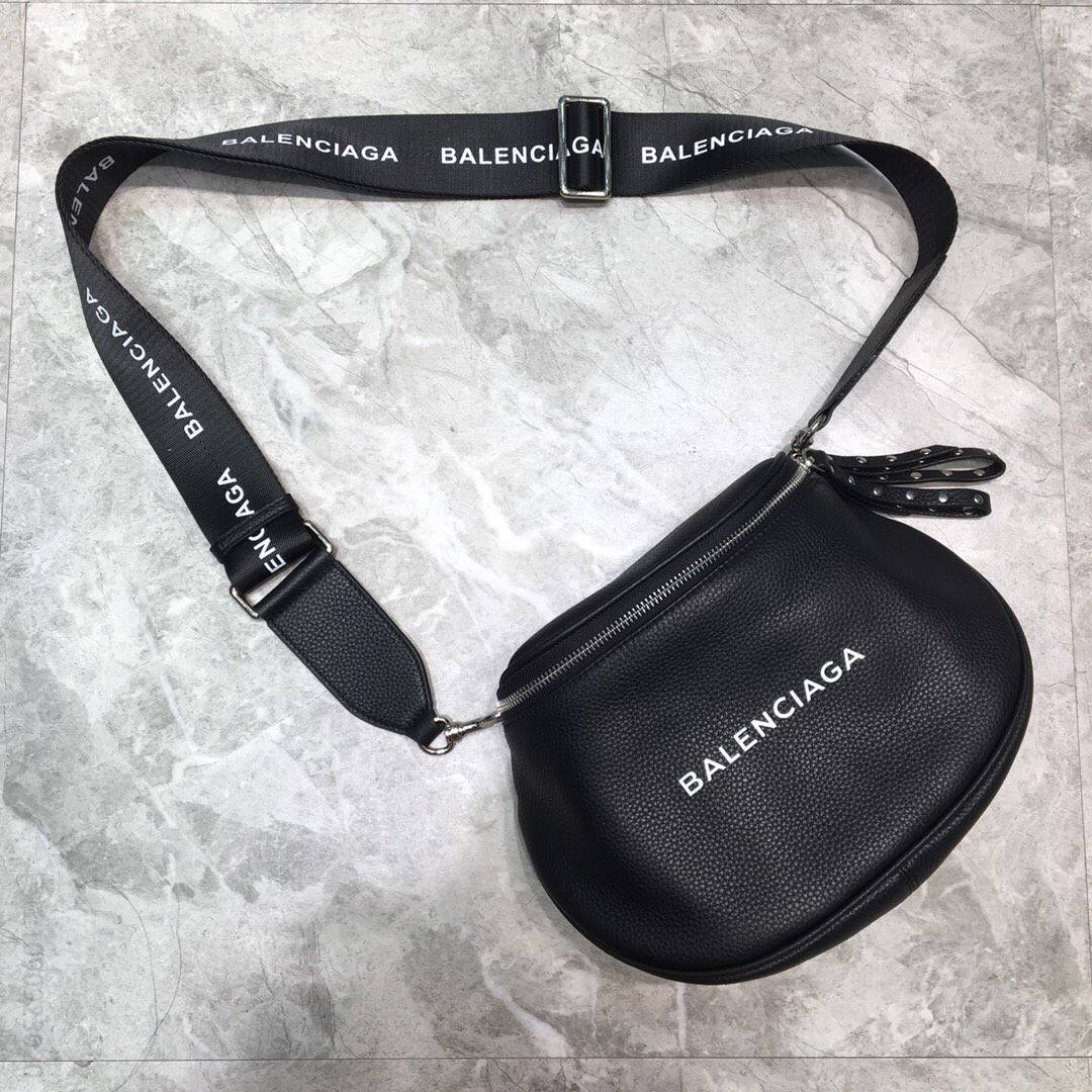 巴黎世家 Balenciaga黑色斜挎包181012