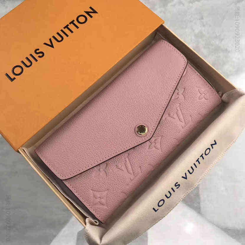 LV Sarah信封式钱夹 全皮荔枝纹Monogram Empreinte钱包M64082