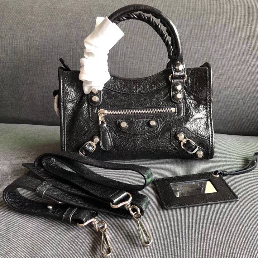 Balenciaga巴黎世家爆裂纹羊皮机车包228