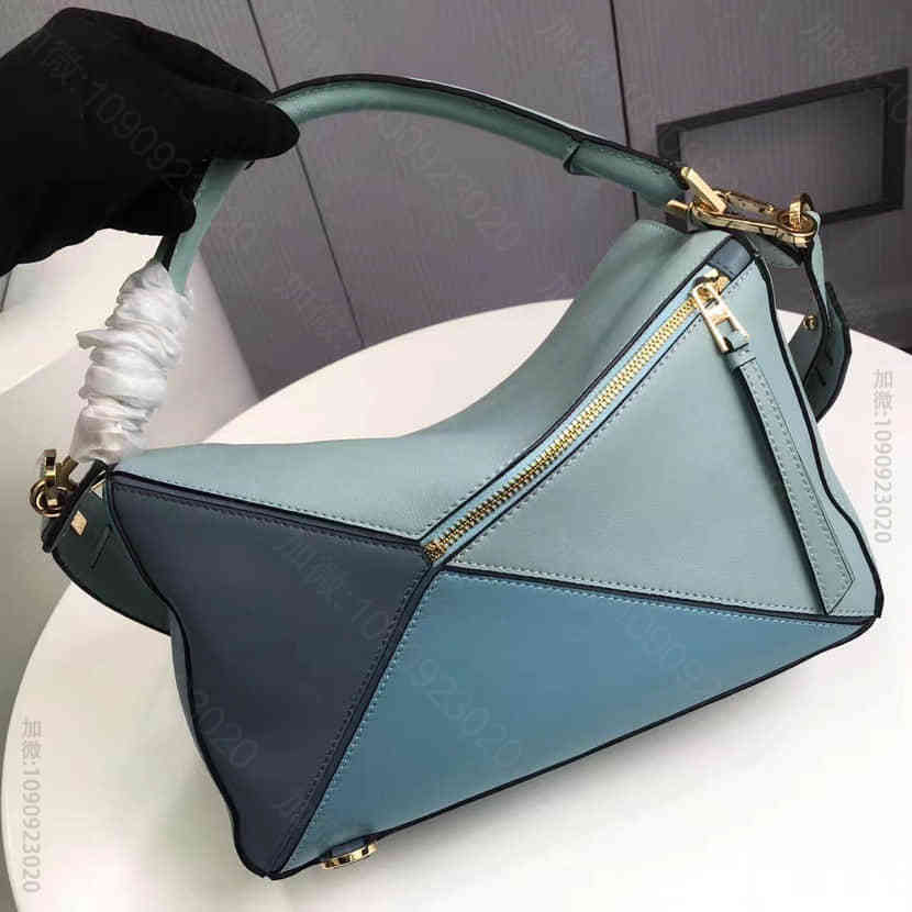 官网（罗意威）LOEWE Puzzle Bag 淡蓝色拼色手提斜挎包L016...