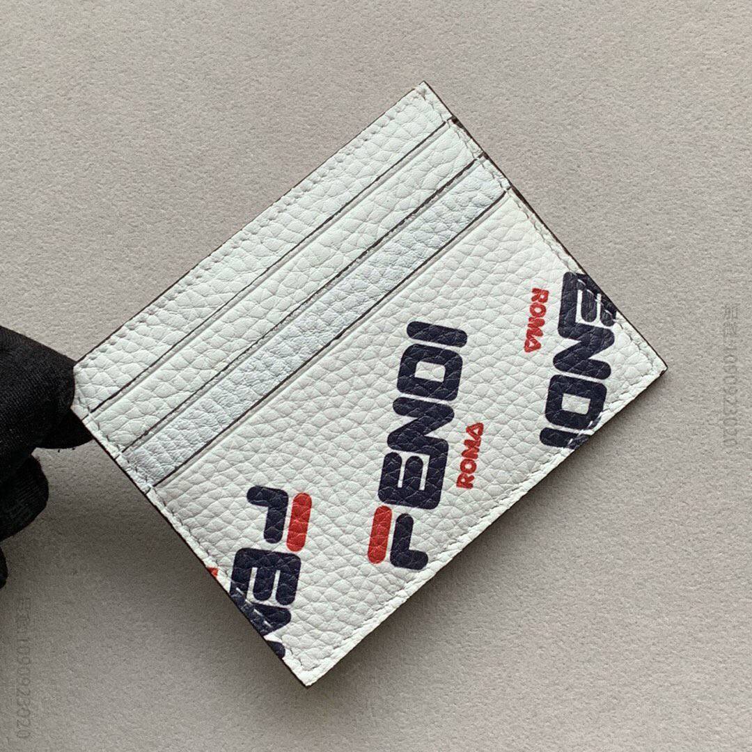 FENDI芬迪荔枝纹丝印彩色字 Logo卡包0258
