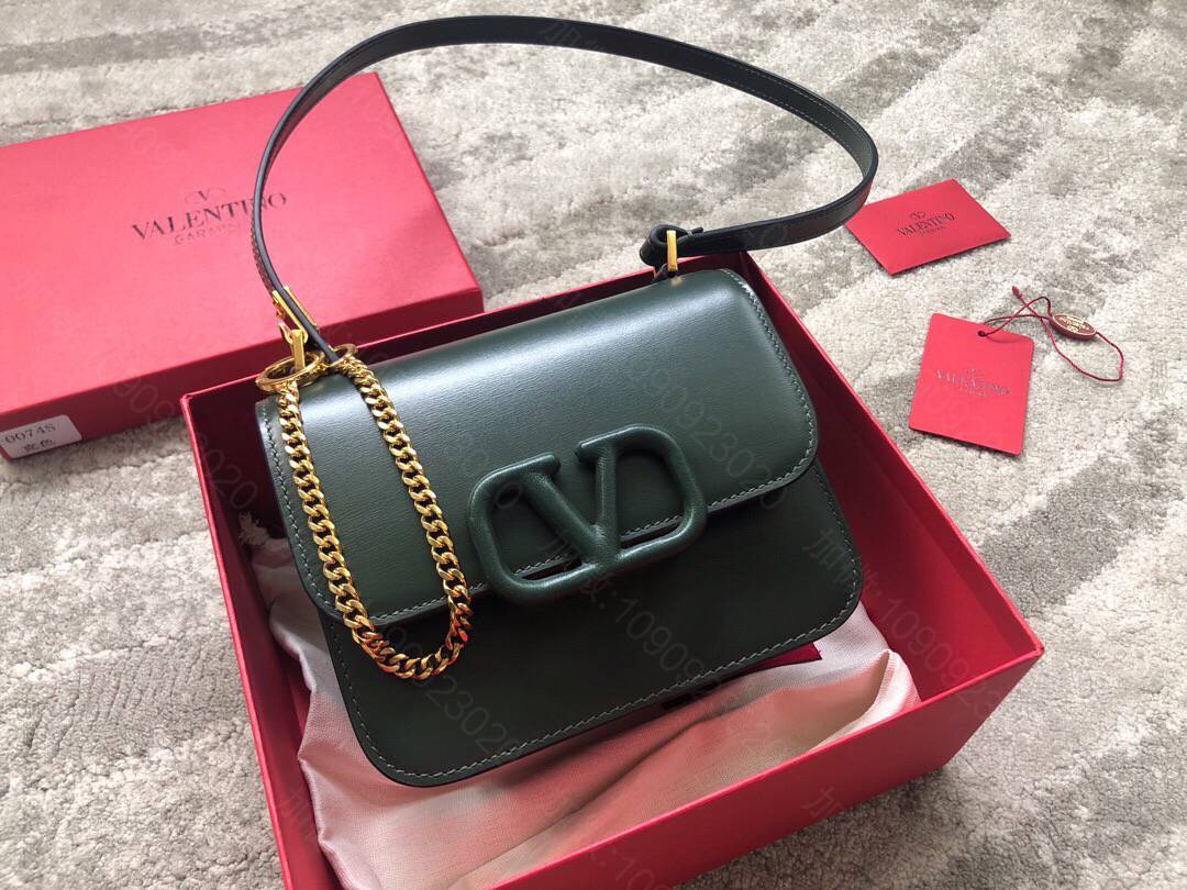 华伦天奴Valentino大V金扣复古进口牛皮单肩包0074S