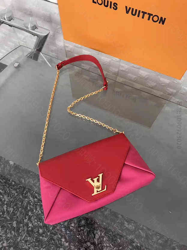LV Love Note 手袋Autres cuirs链条搭扣包 M5450...