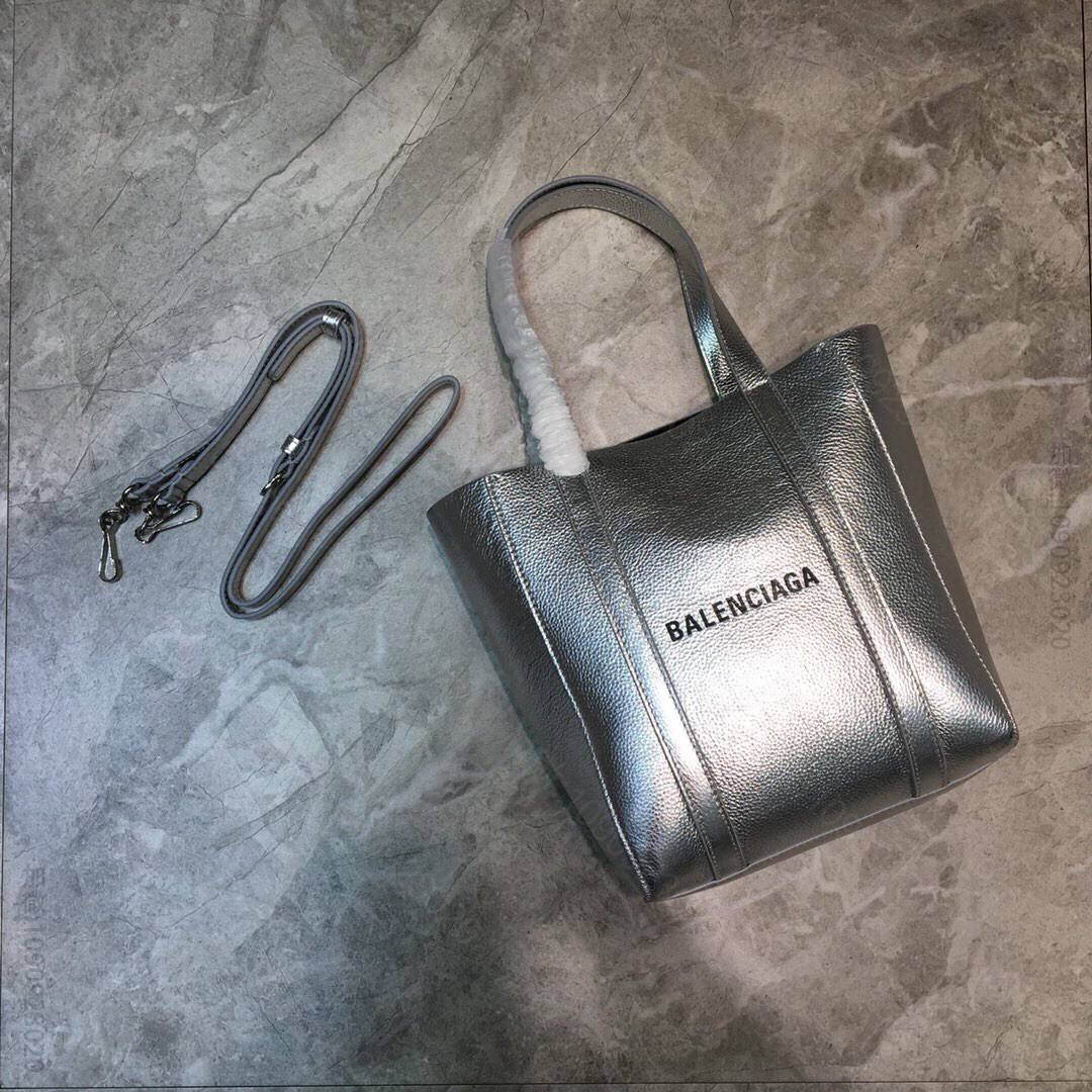 Balenciaga巴黎世家意大利进口小牛皮迷你购物袋204