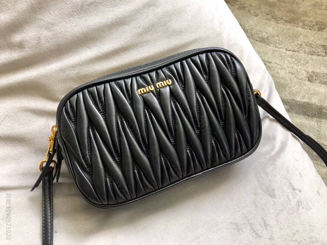 MIUMIU缪缪Matelasse顶级进口小羊皮斜挎包5BH539