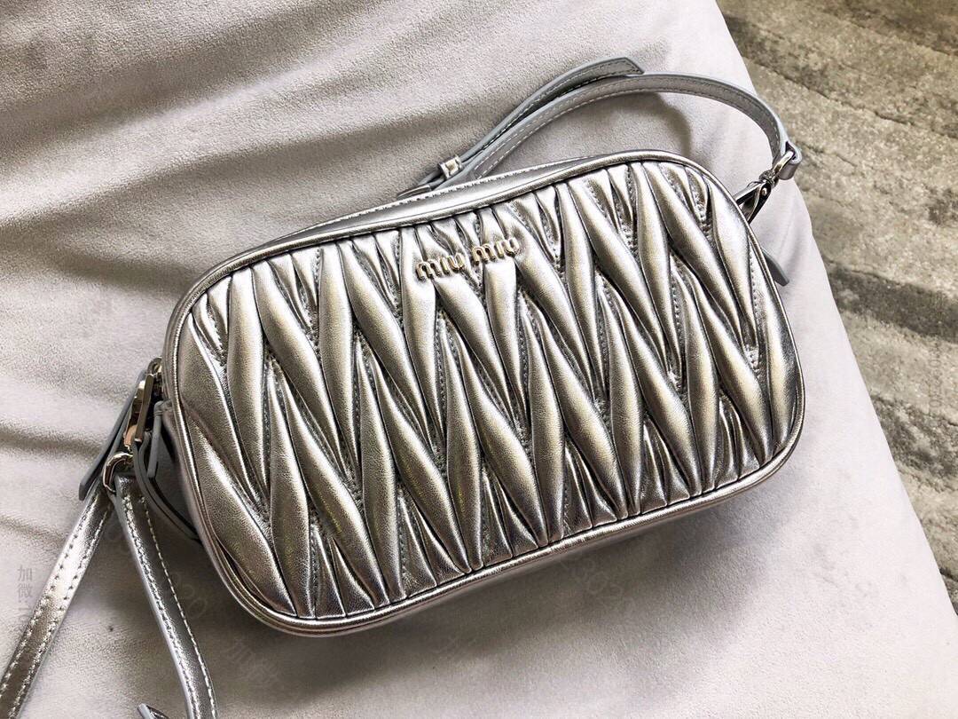 MIUMIU缪缪Matelasse顶级进口小羊皮斜挎包5BH539