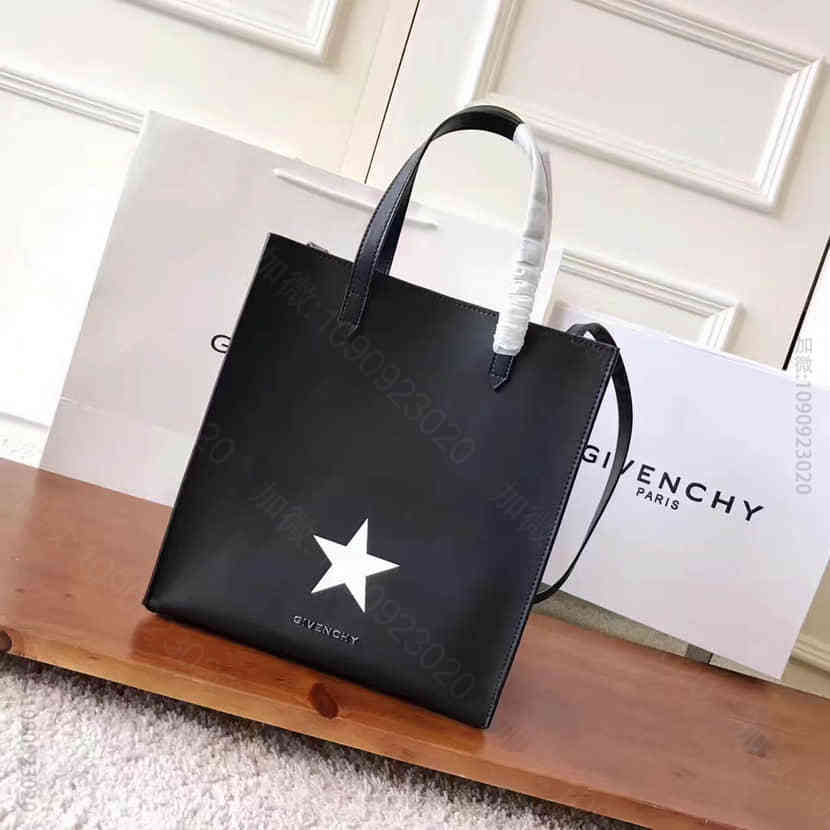 17年春夏新款Givenchy Stargate五星印花购物手袋