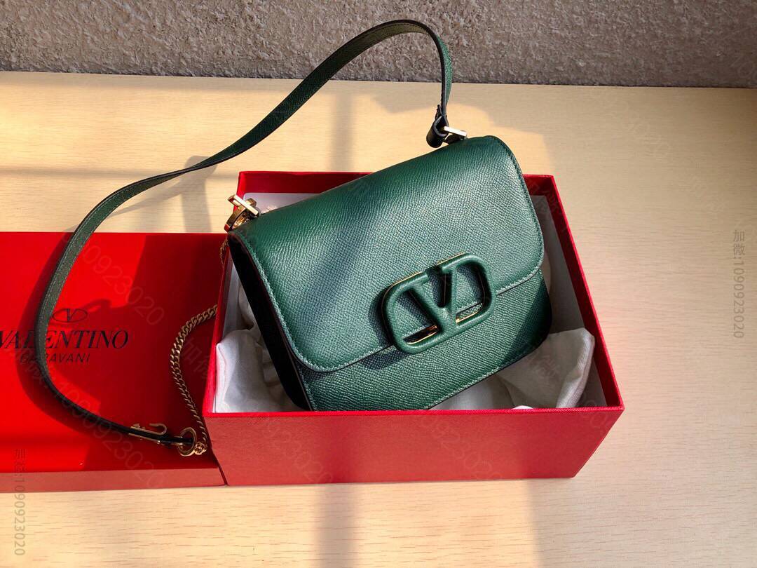华伦天奴Valentino大V扣复古手掌纹单肩包0074s