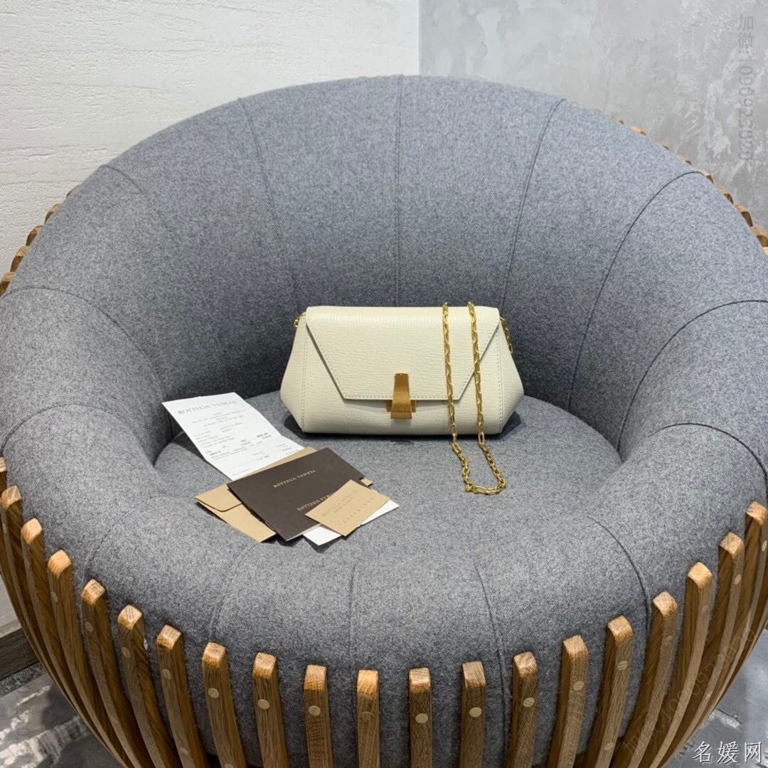 BV BottegaVeneta 迷你ANGLE手袋 608798白色