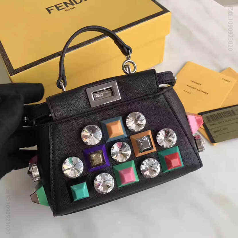 FENDI 9290D 亚克力和水晶装饰手提斜挎包 黑彩