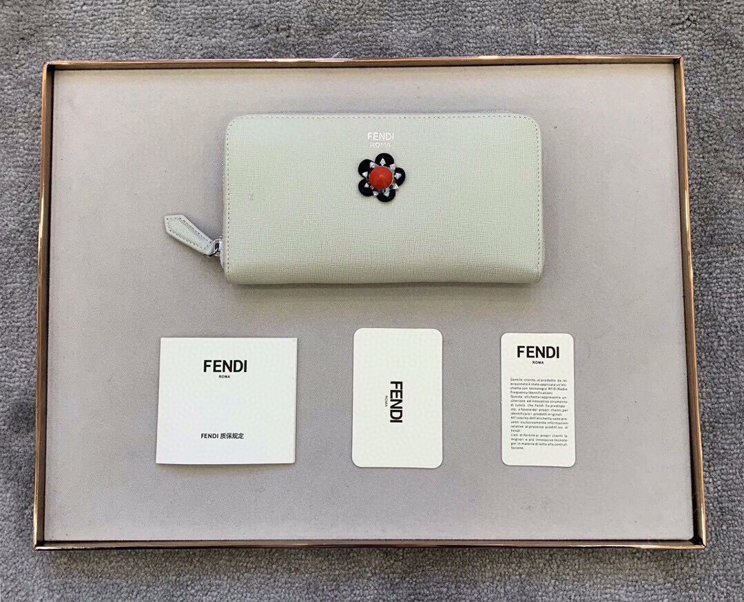 FENDI芬迪小牛皮CRAYONS环绕式拉链皮夹0299