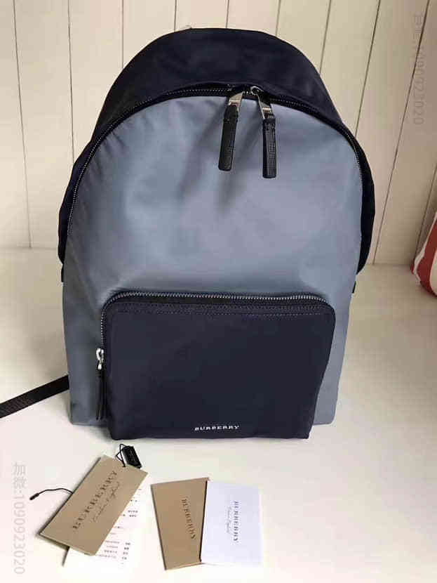 Burberry 博柏利 House 格纹拼皮革功能性双肩包 40396601