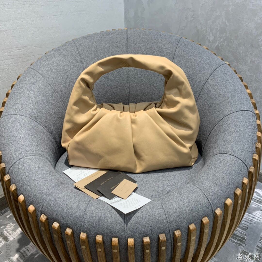 BV BottegaVeneta THE SHOULDER POUCH手拿包...