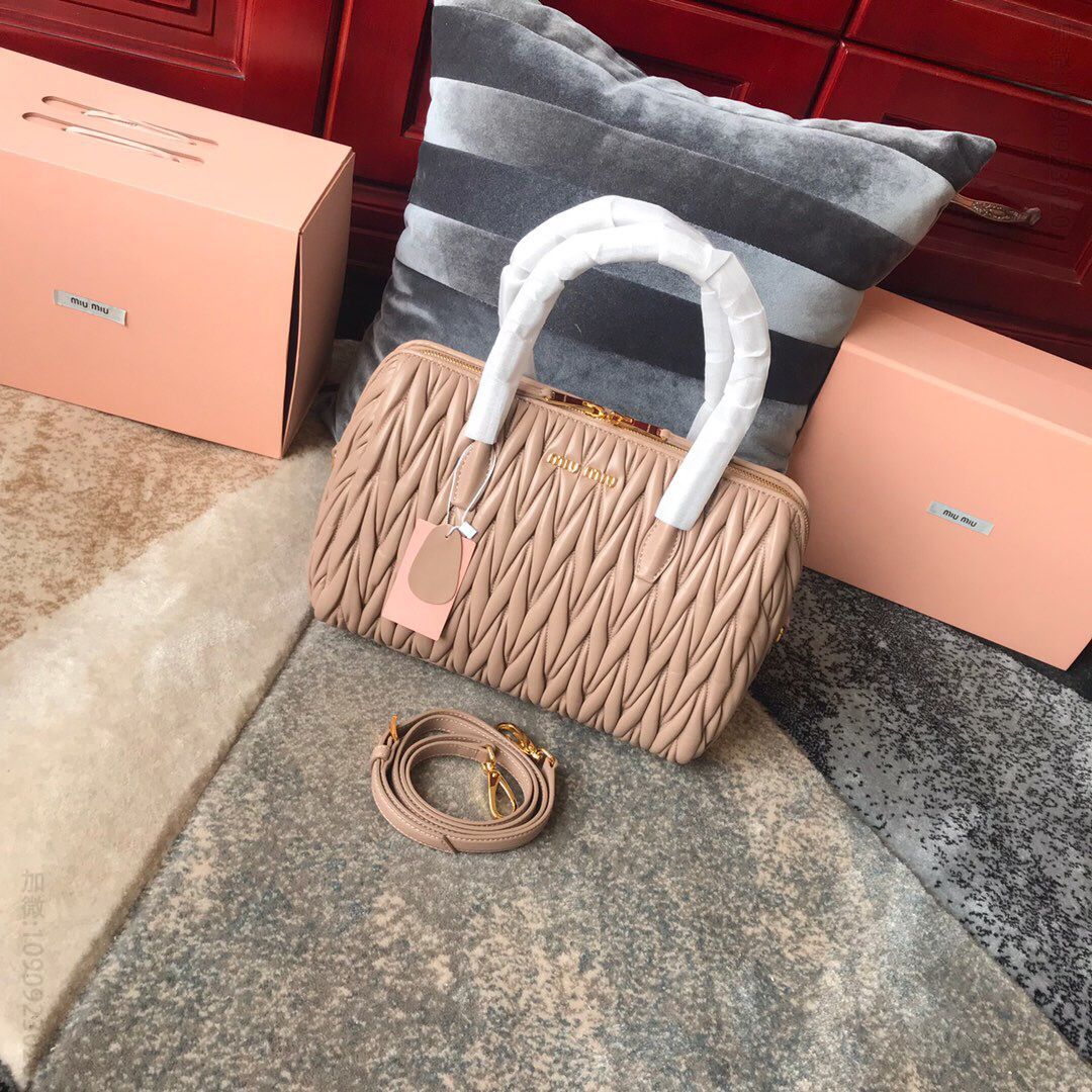 MIUMIU缪缪顶级进口小羊皮经典提花设计手提包单肩斜挎包5BB033