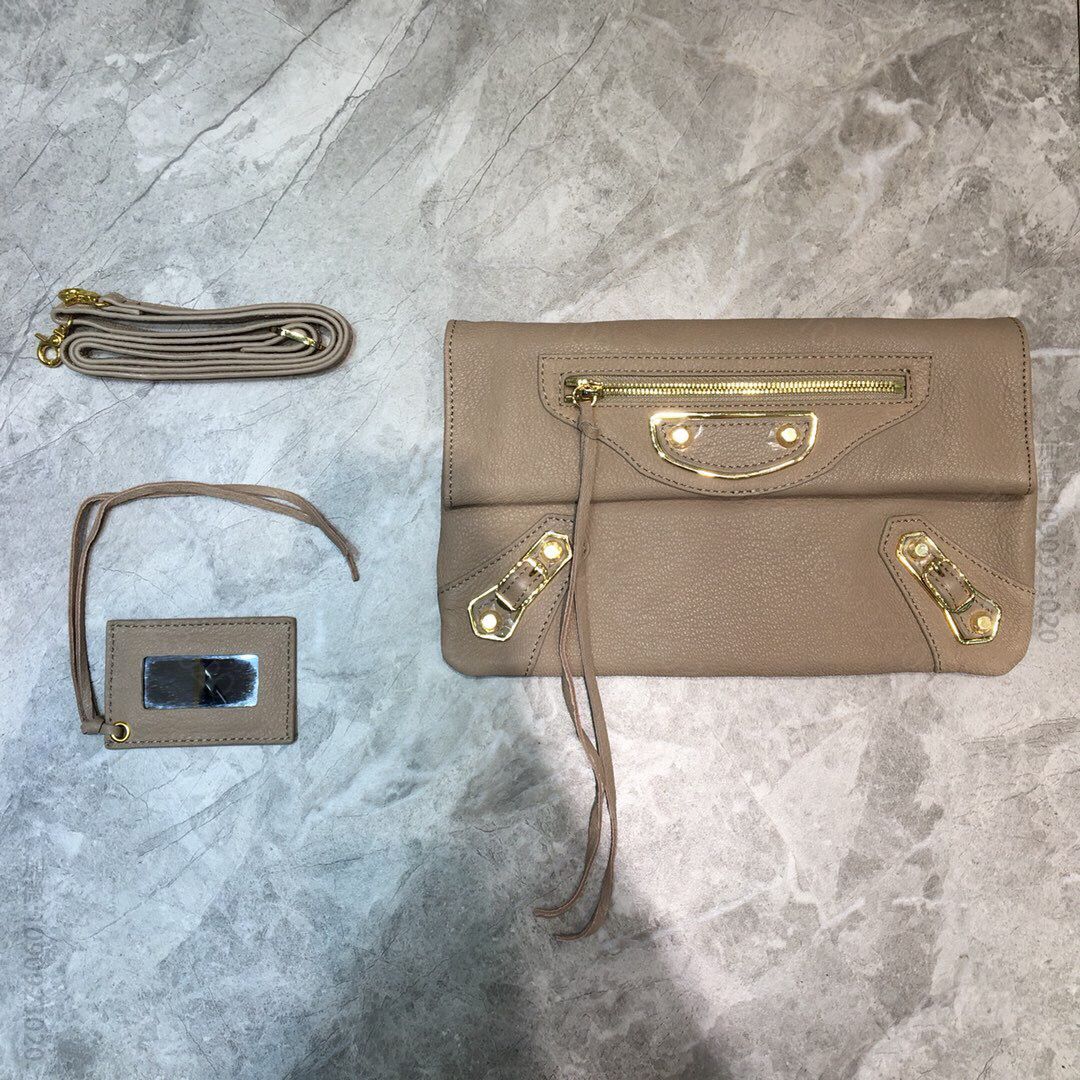 Balenciaga巴黎世家原版山羊皮经典包边五金装饰信封包084673