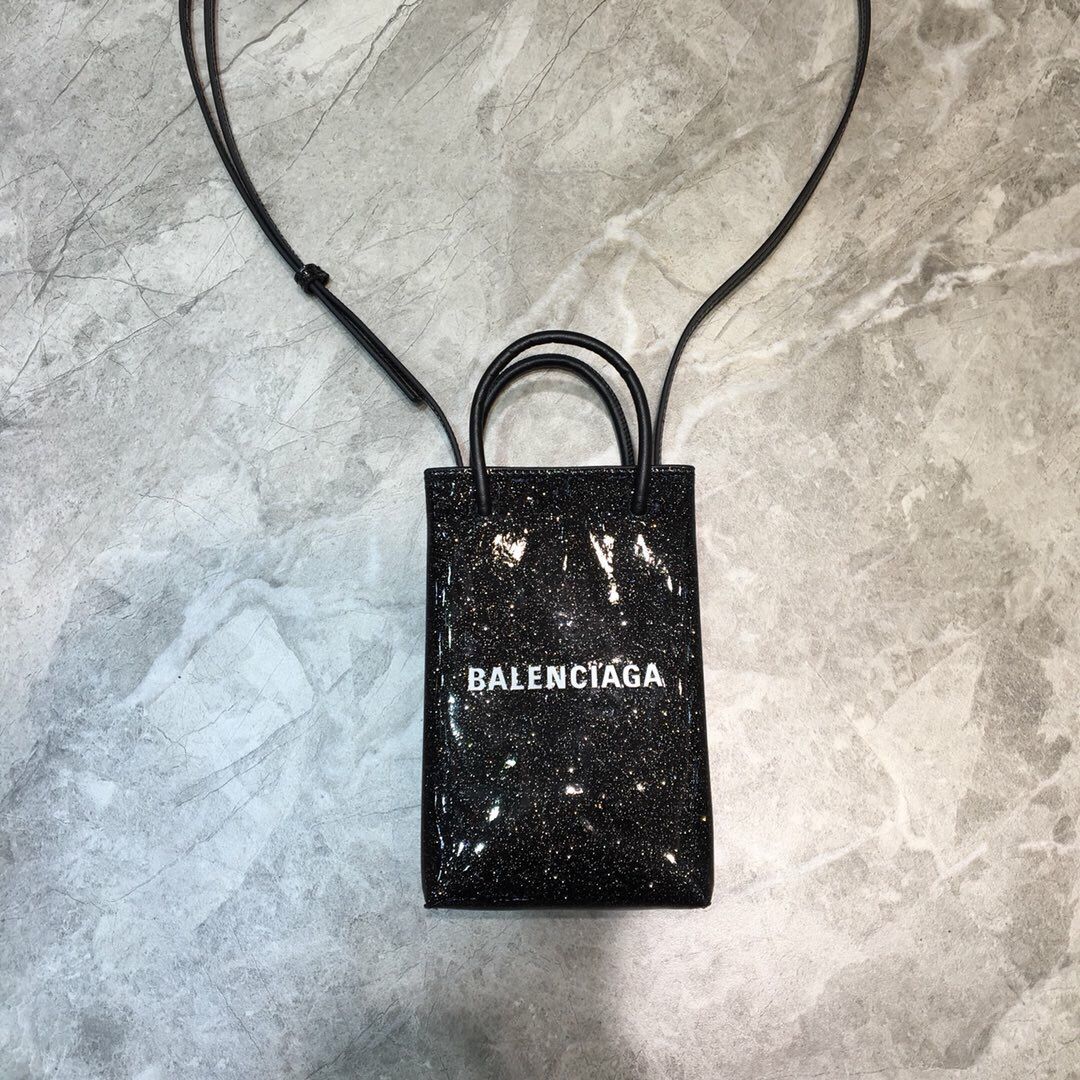Balenciaga巴黎世家配牛皮肩带珠光黑手机包单肩斜挎包