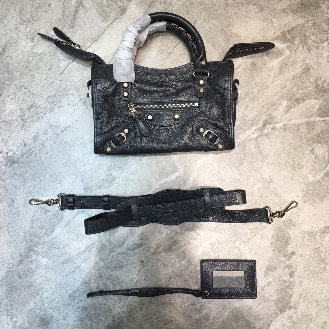 Balenciaga巴黎世家爆裂纹羊皮机车包084228