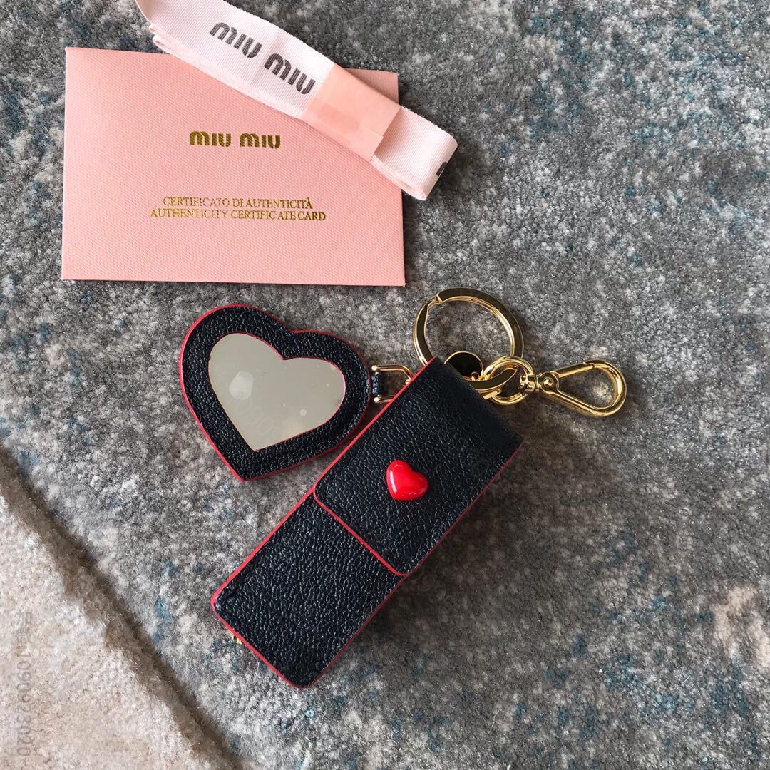 MIUMIU缪缪顶级玛德拉斯山羊皮新款口红钥匙扣5TL359