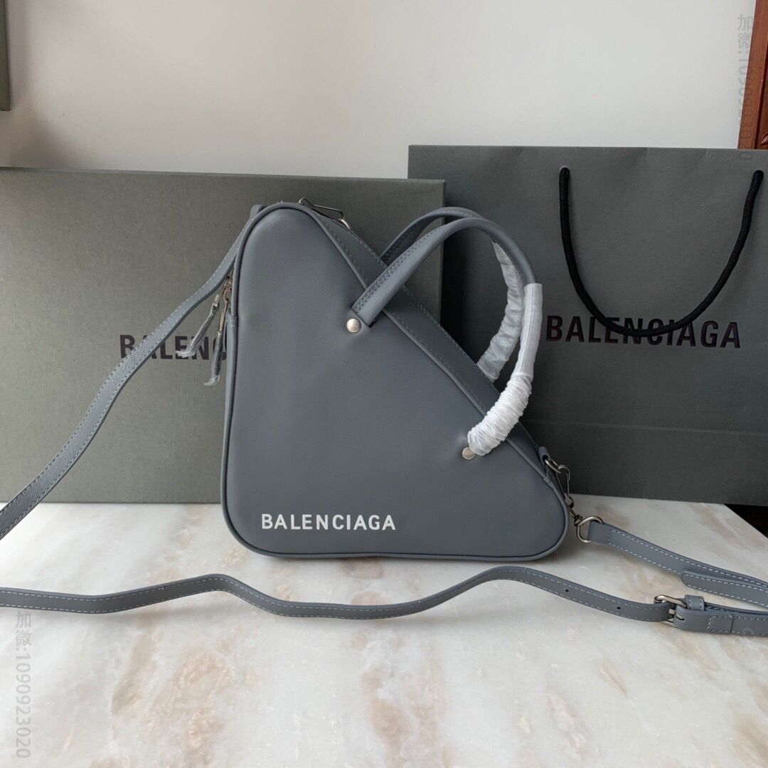 Balenciaga巴黎世家手提包单肩斜挎包三角包476975