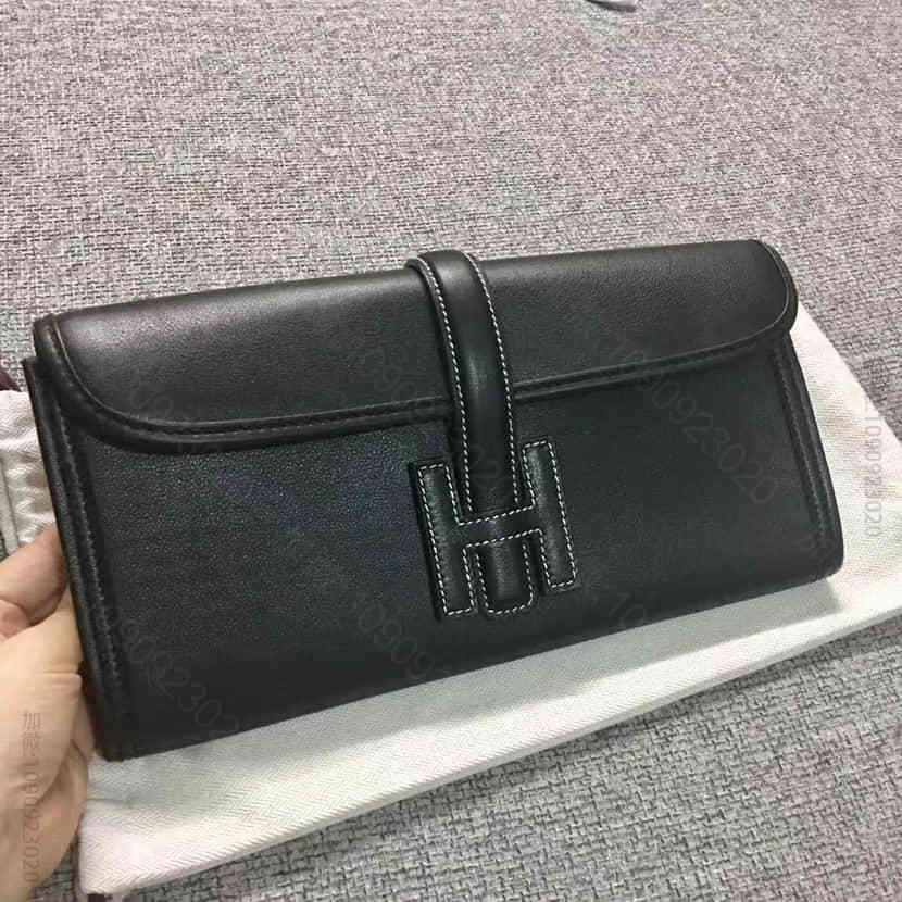 爱马仕Hermes 黑色swif皮蜜蜡线半手缝手包 29CM