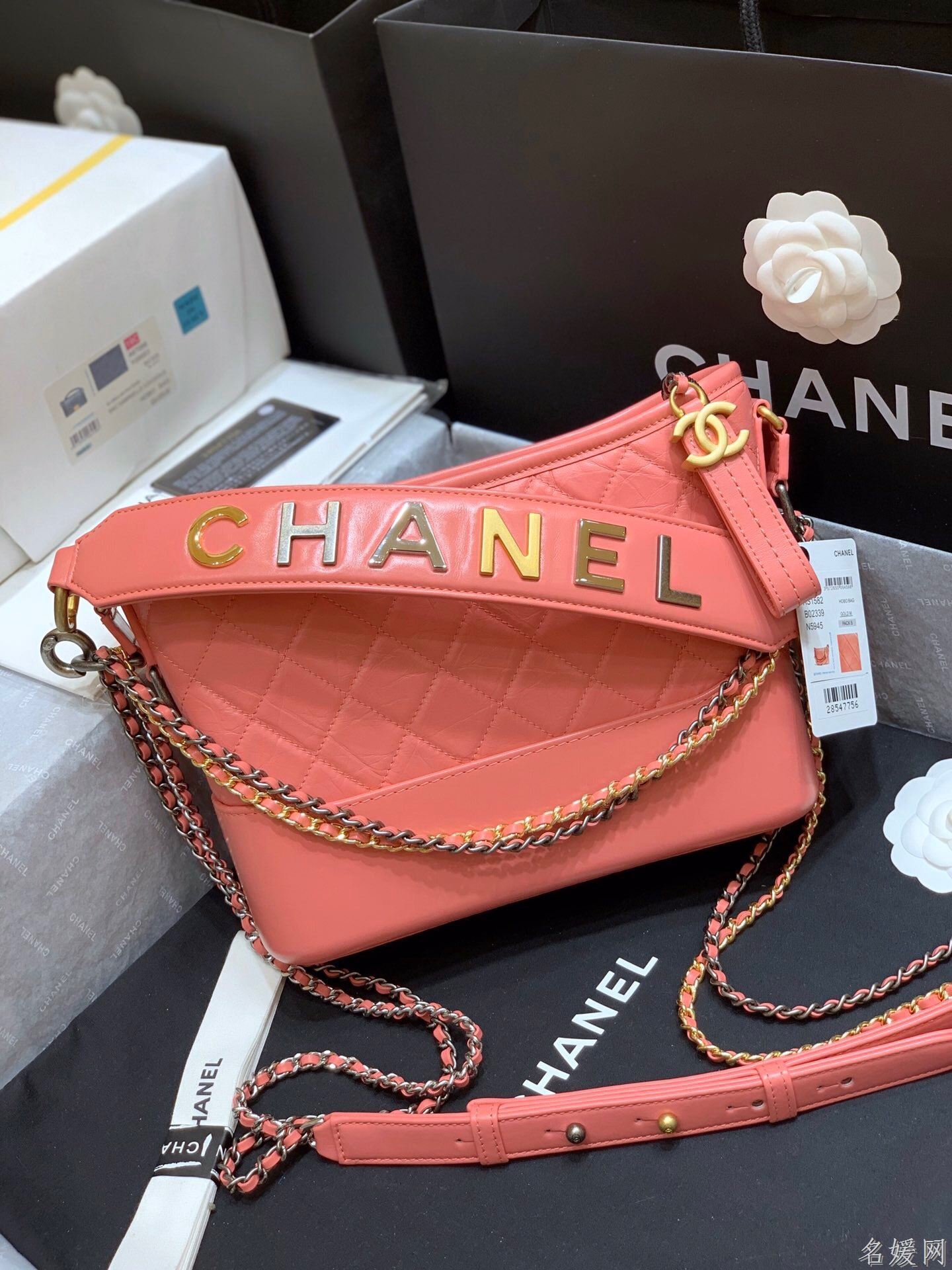 Chanel/香奈儿 2023镂空字母中号流浪包 AS1582