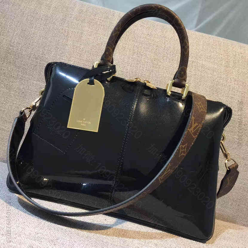 路易威登 LV Tote Miroir 字母印花 漆面小牛皮手提包 M546...