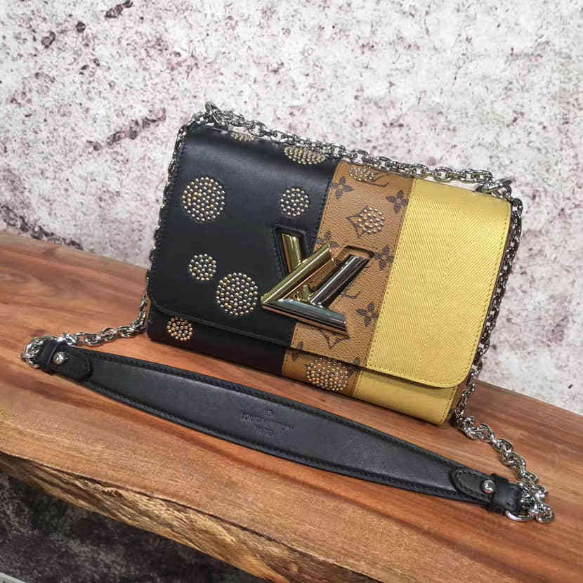 LV TWIST 饰钉与压纹印花 中号手袋 M54600