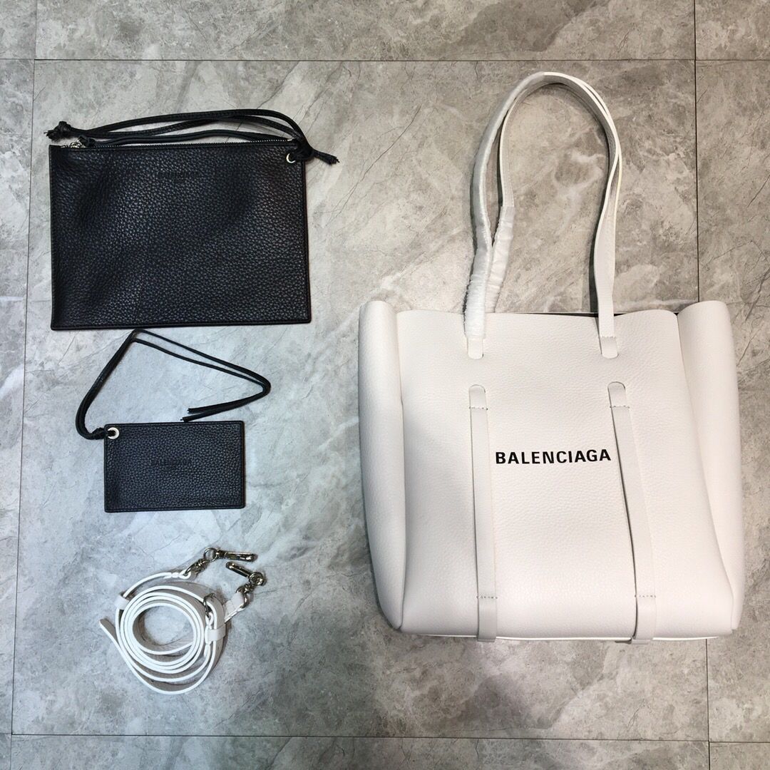 Balenciaga巴黎世家里外进口牛皮小号Everyday购物袋201
