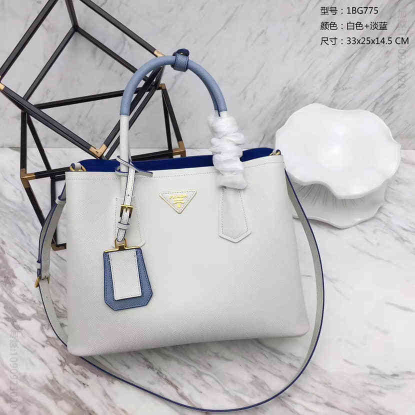 PRADA 粗十字纹+内里纳帕羊皮 拼手挽迷你手提包 1BG775白色拼淡蓝