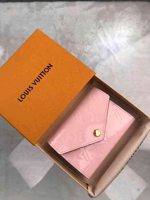 路易威登 LV VICTORINE 漆面皮钱夹 M62428