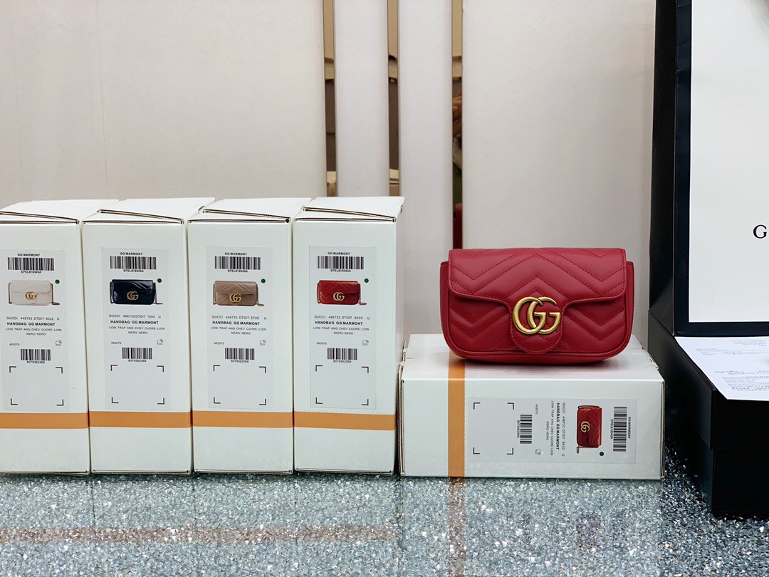 Gucci GG Marmont matelassé leather super mini bag 476433 DSVRT 6433
