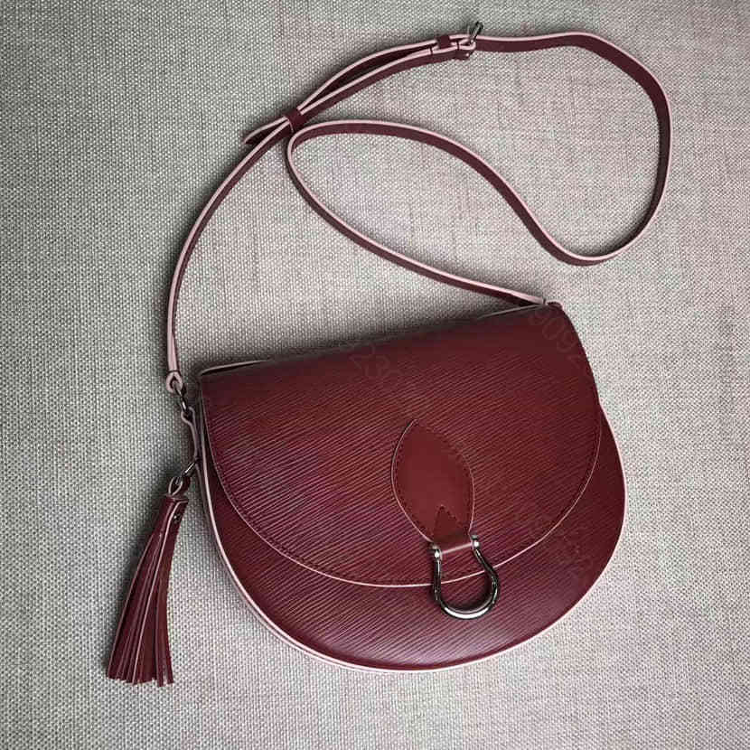 LV SAINT CLOUD 水波纹Epi皮革手袋 M54157
