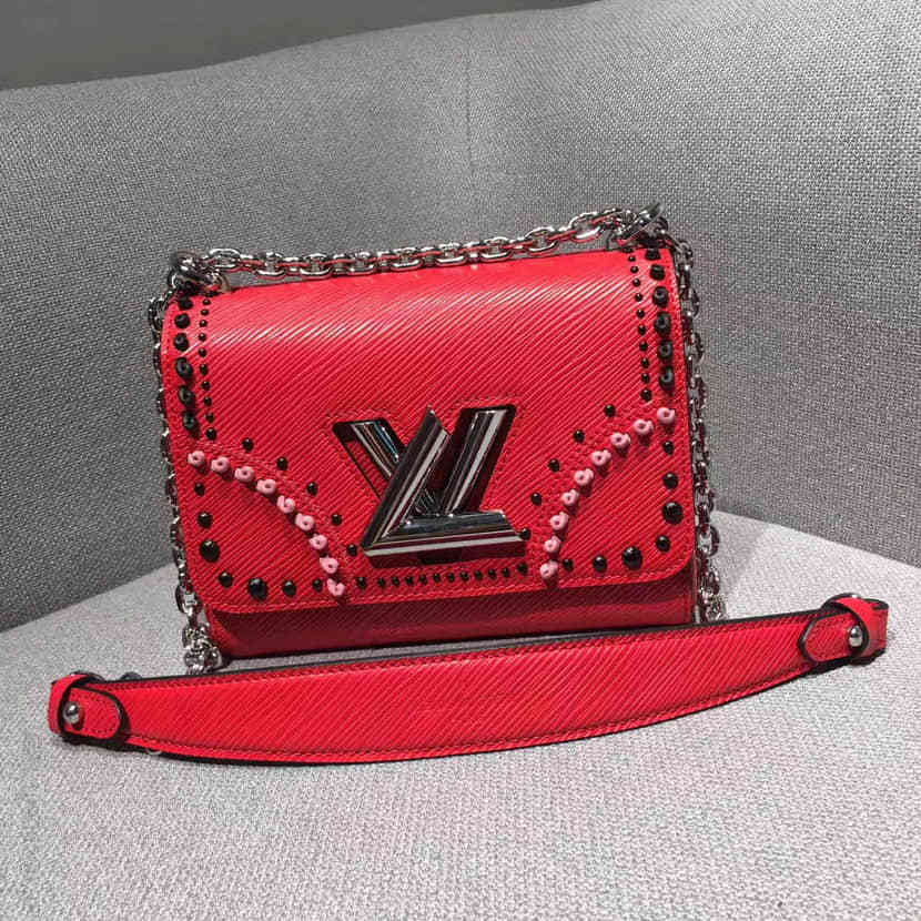 LV TWIST 饰钉小号手袋系列单肩包 M54213