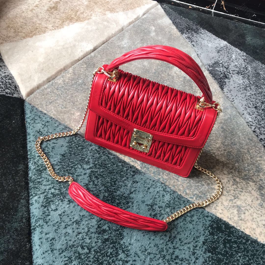 MIUMIU缪缪顶级进口Matelasse小羊皮材质经典提花压纹手提包单肩斜...