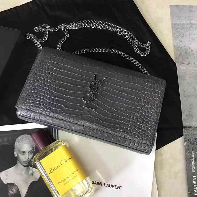 Saint Laurent 灰色南非进口牛皮鳄鱼纹链条包442015E