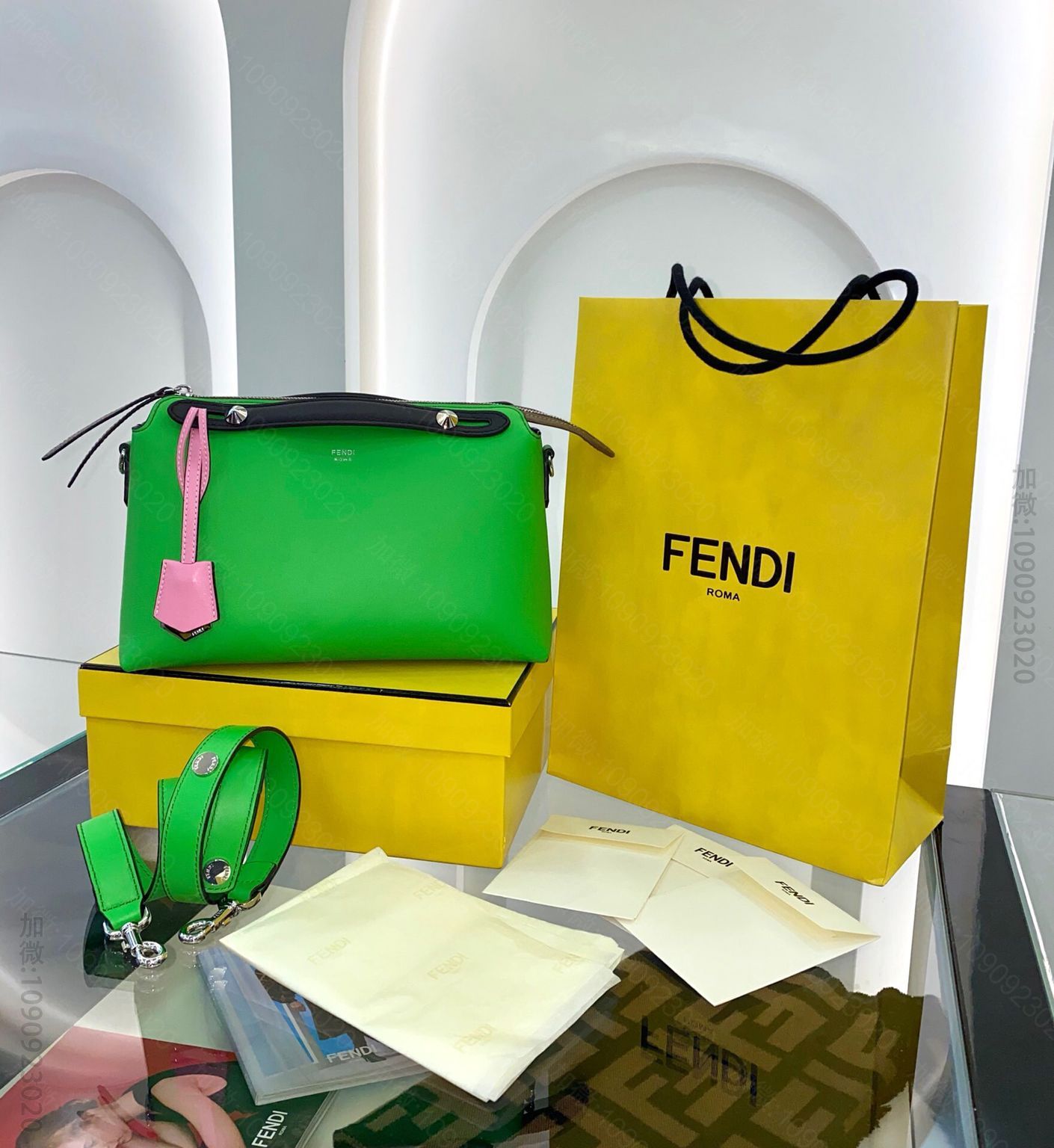 FENDI芬迪柔软小牛皮波士顿手提包单肩斜挎包149
